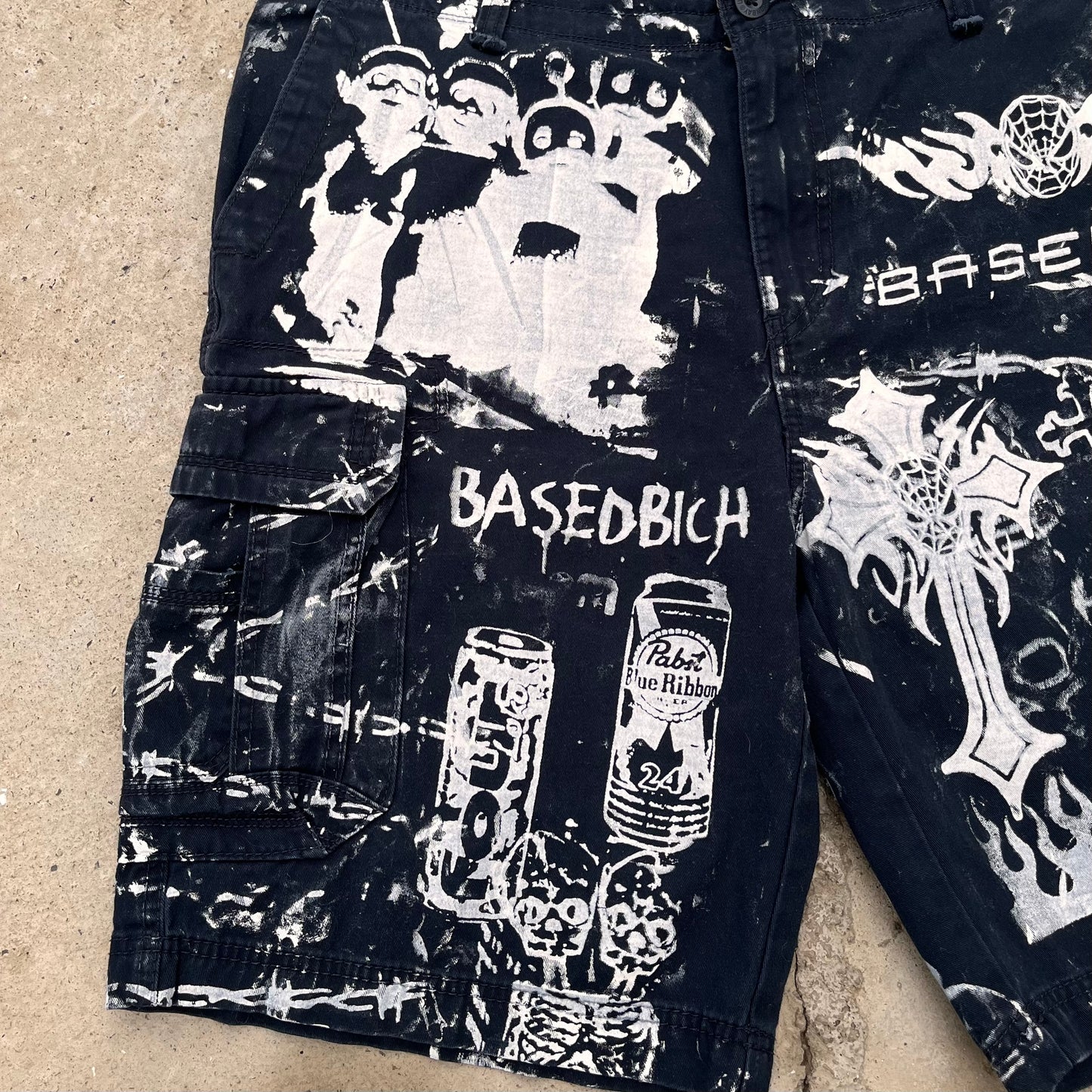 Basedbich 1of1 printed shorts size 40x11 - basedbich