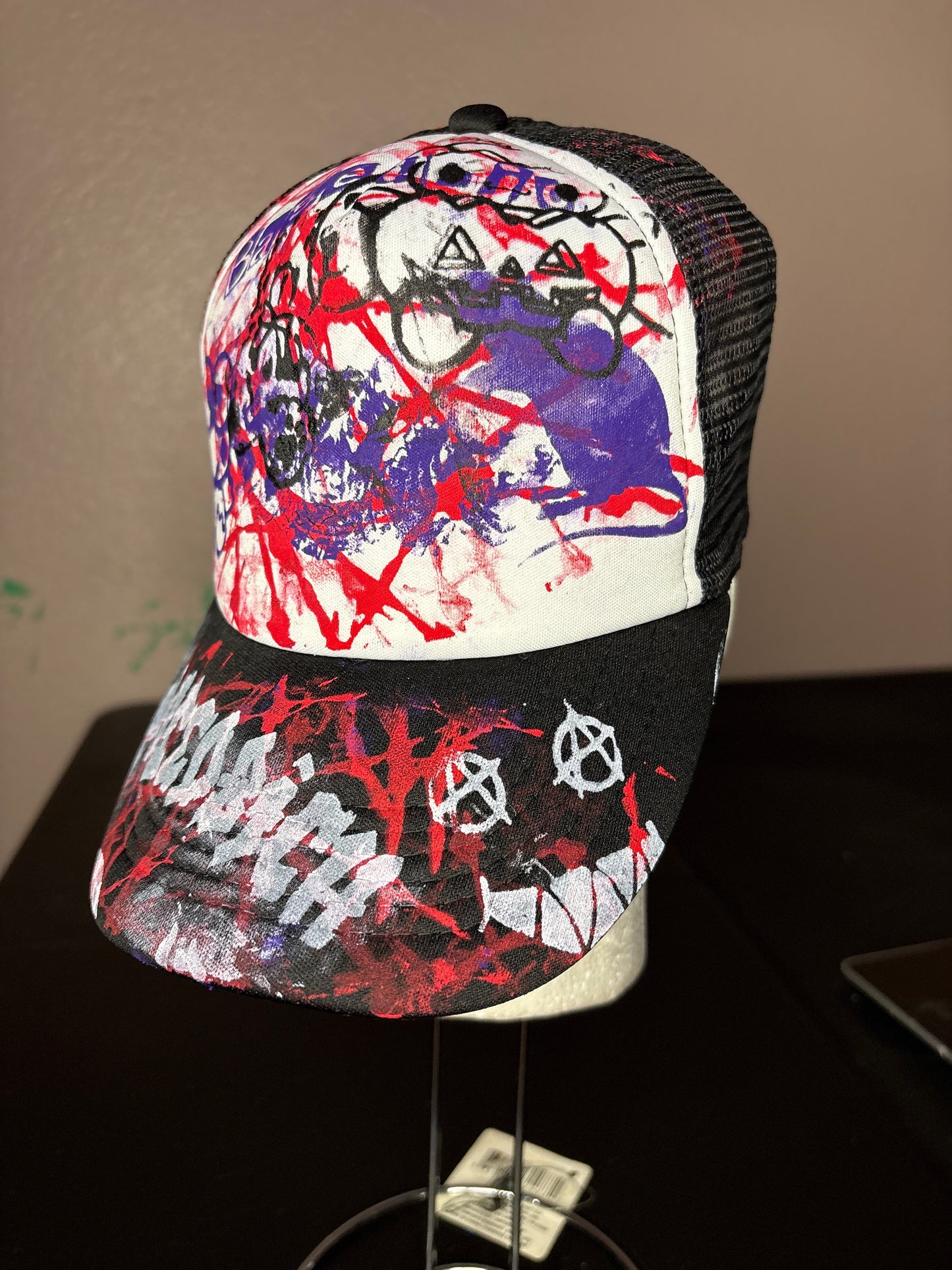 Basedbich 1of1 trucker hat