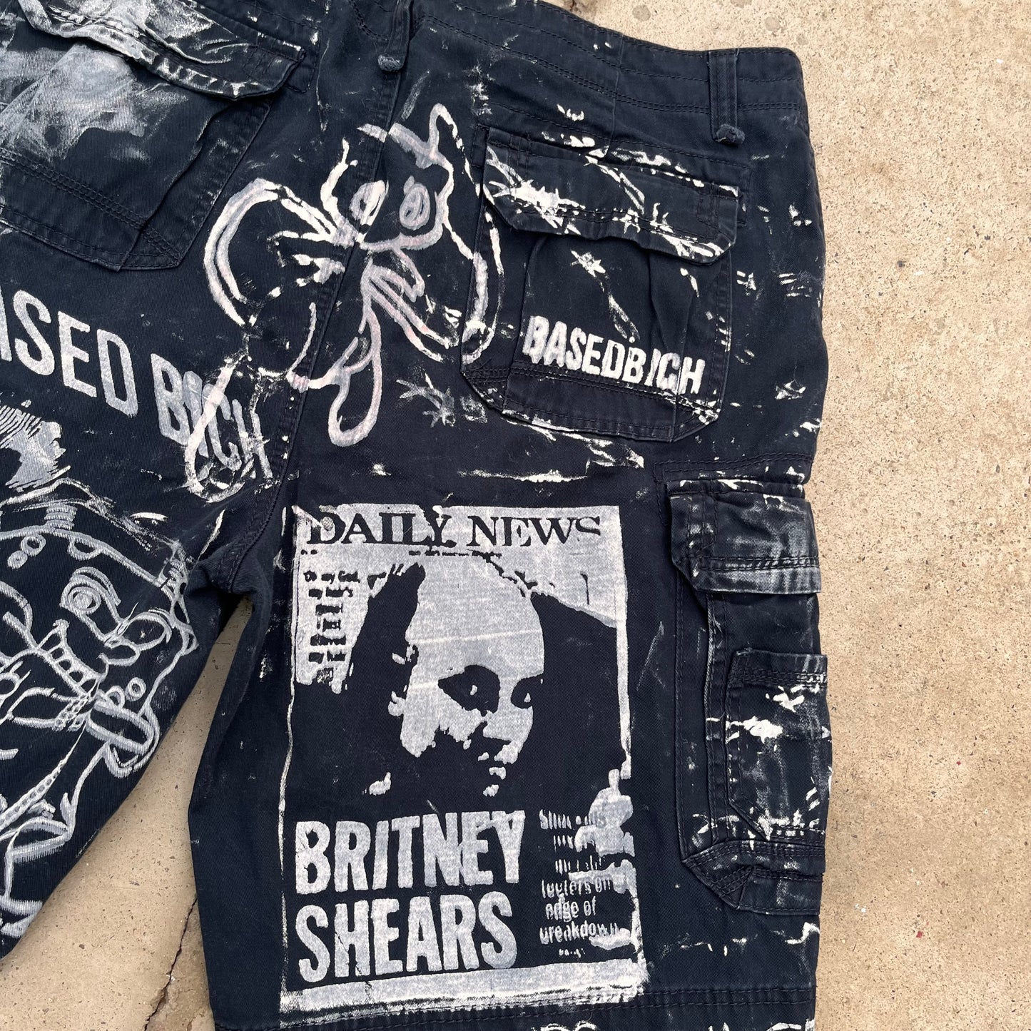 Basedbich 1of1 printed shorts size 40x11 - basedbich