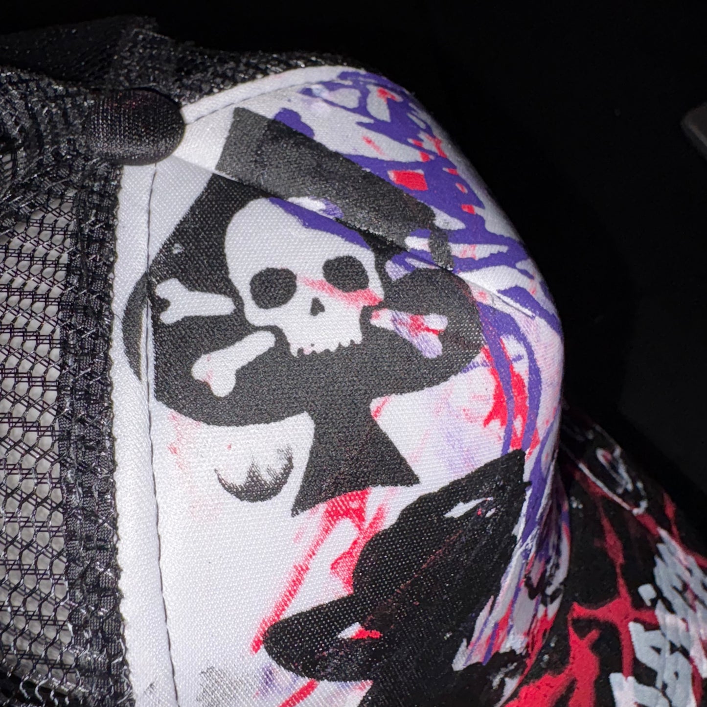 Basedbich 1of1 trucker hat