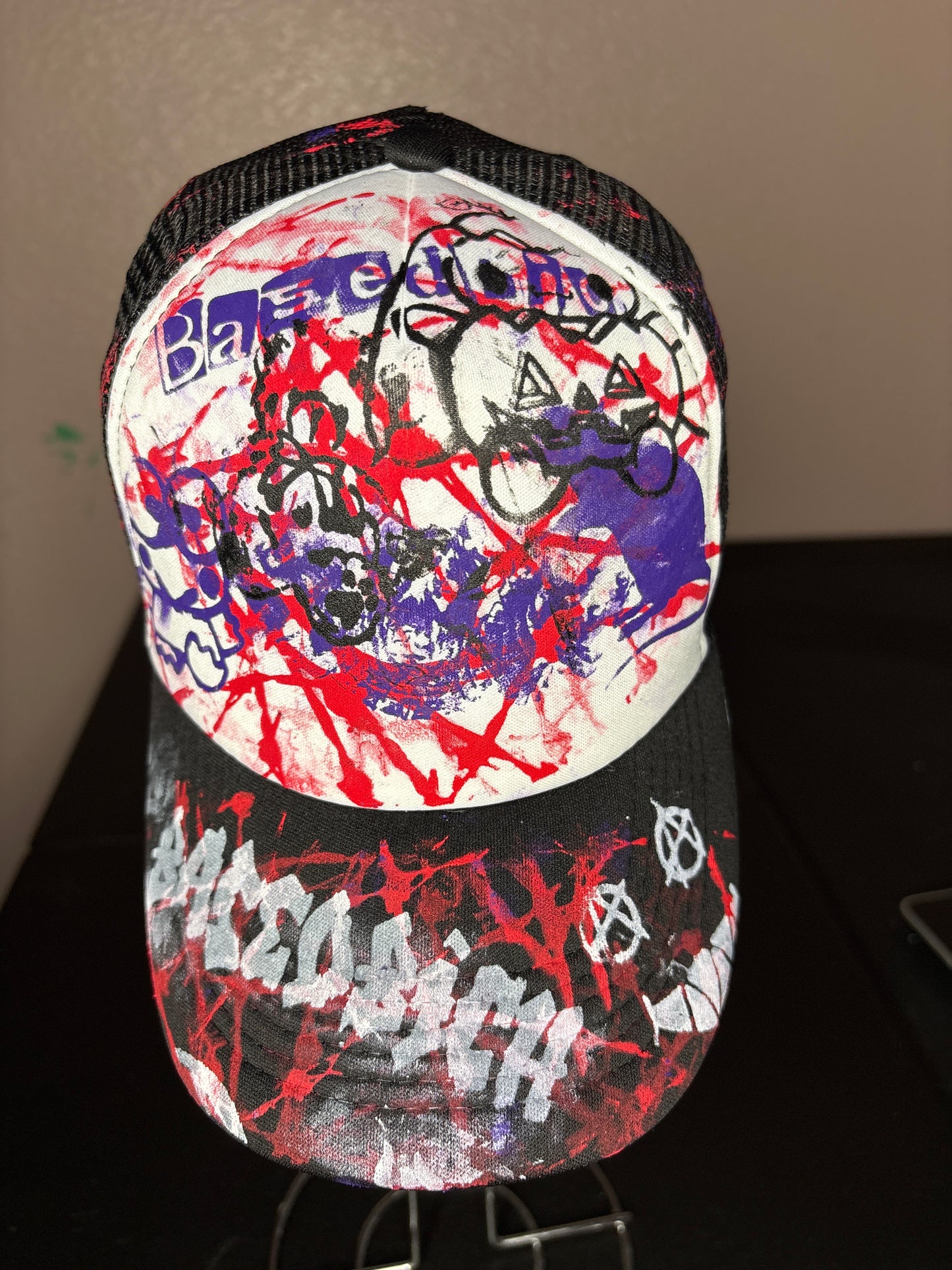 Basedbich 1of1 trucker hat