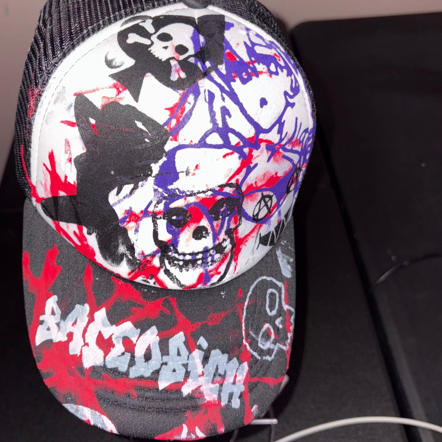 Basedbich 1of1 trucker hat